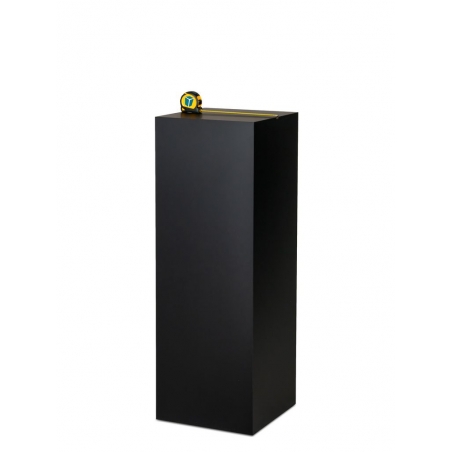 Solits plinth black