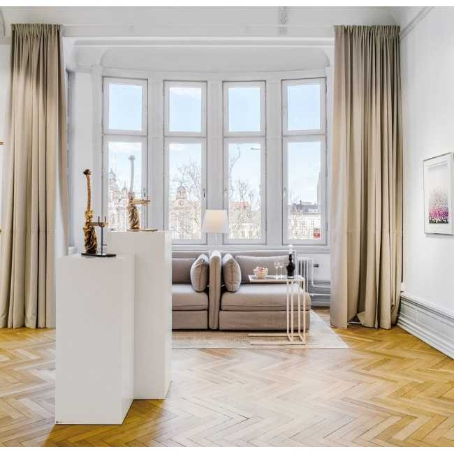 White Satin MDF Plinth Exhibition Pedestal MDF Bespoke Plinths White Satin MDF Plinth Exhibition Pedestal MDF Bespoke Plinths