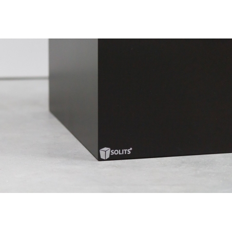 Solits plinth black
