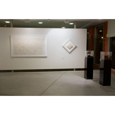 Solits plinth black high gloss