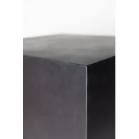 Solits plinth stone look