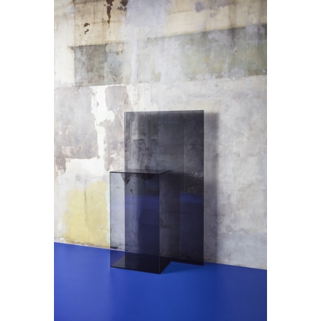 Glass Plinth