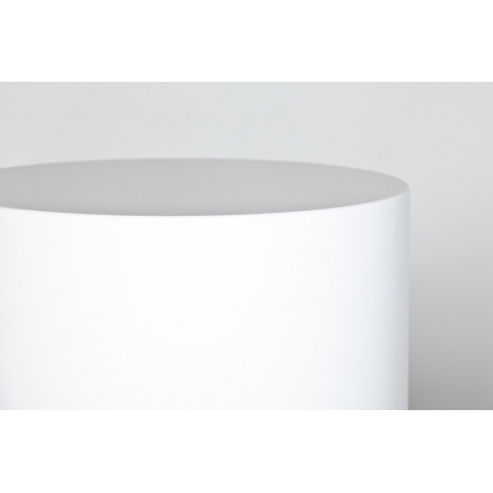 circular plinth white