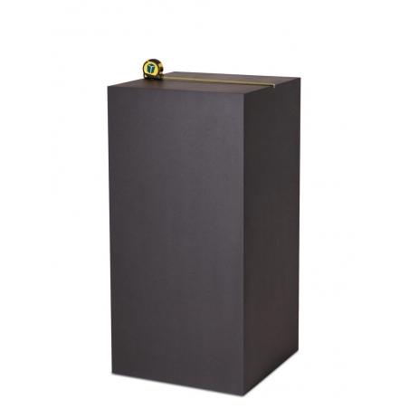 Solits plinth stone look