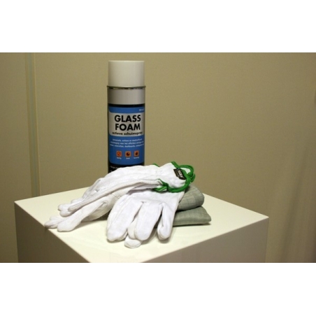 cleaning set for glass or acrylic plinth or display case
