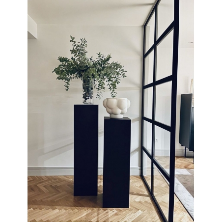 Solits plinth black