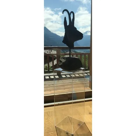 Acrylic plinth | perspex exhibition pedestal and displays
