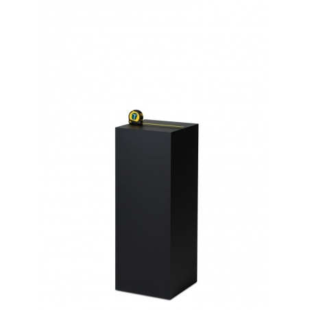 Solits plinth black