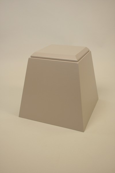 Pyramid-shaped plinth